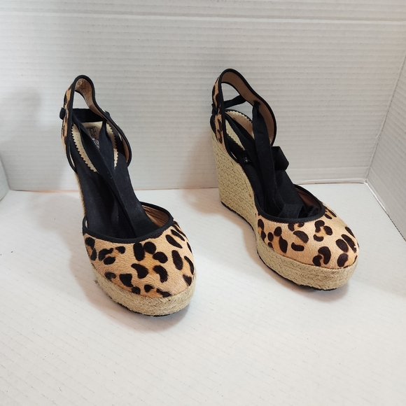 Charles David Animal Print Calf Hair Strappy Spadrille Wedge Size Size 7 - Picture 12 of 12